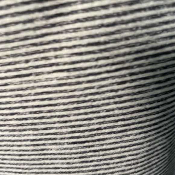 Lululemon women tank top. - Picture 7 of 9